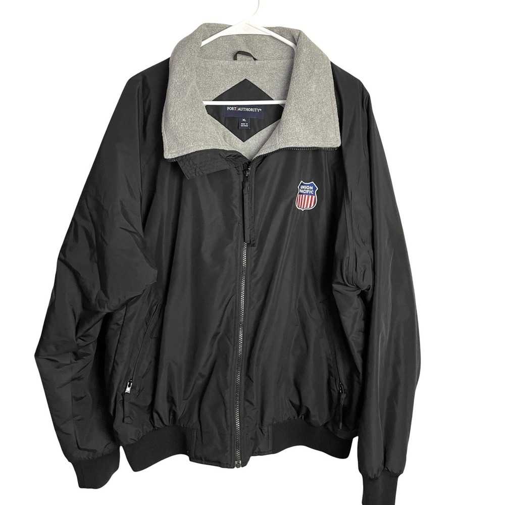 Union Pacific Railroad Mens Bomber Jacket Size XL Black Fleece Lined Full Zip